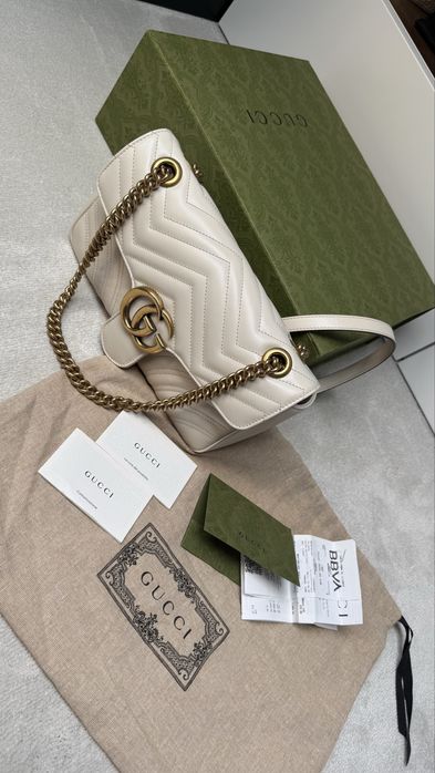 Gucci Marmont medium torebka beżowa ecru jasna