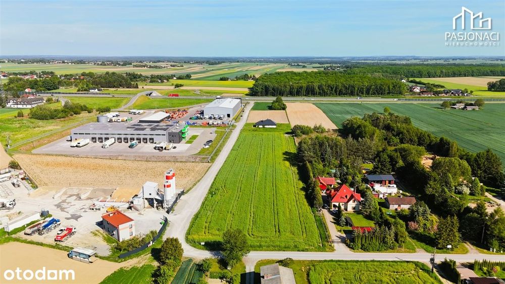 Działki budowlane 7 km od Zalewu Zemborzyckiego!