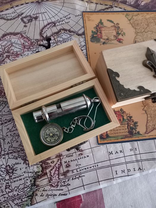 Apito de escoteiros.