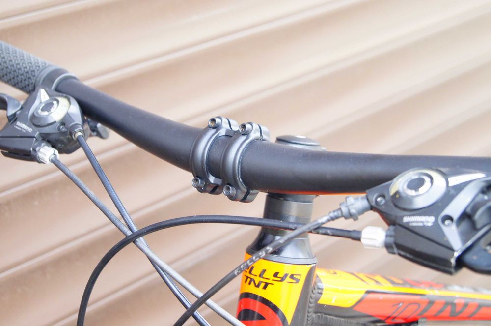 Rower górski KELLYS TNT 10 29'. Duże koła !! Shimano. Amortyzator !!