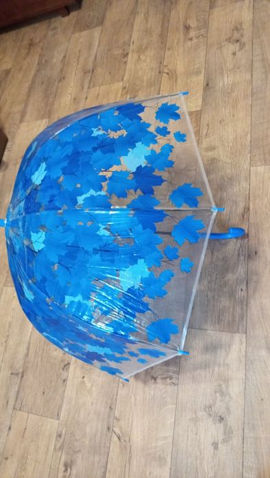 Парасоля синє листя