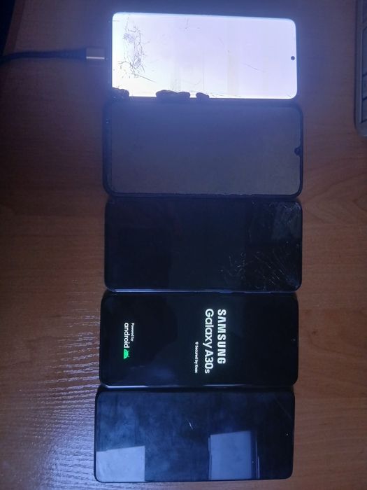 Samsung S20 (лот Samsung)