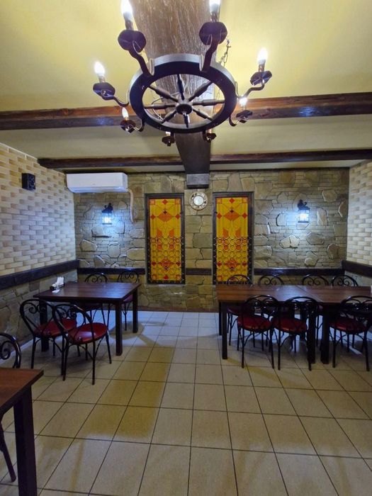 Приміщення по вул. Монастирська ( готовий бізнес)