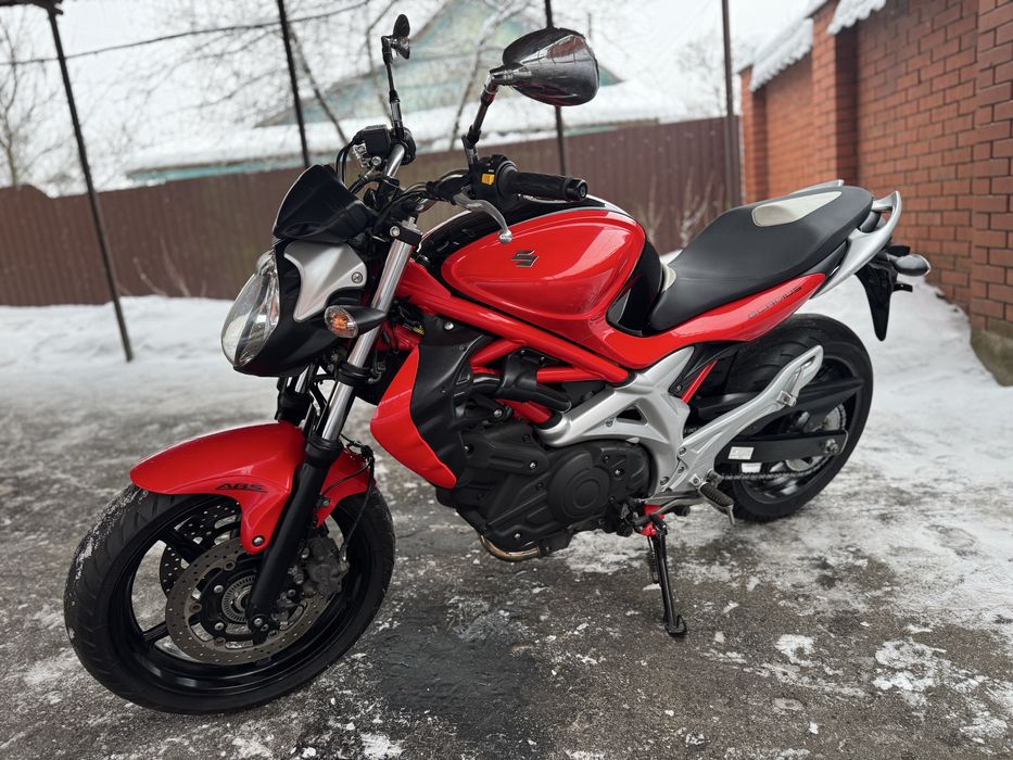 Сузуки Гладиус Suzuki Gladius 400 ABS