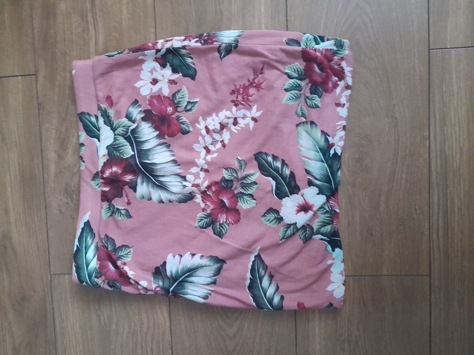 Obcisła spodniczka mini