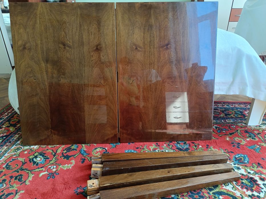 Рогатин.Румунський раскладний стіл