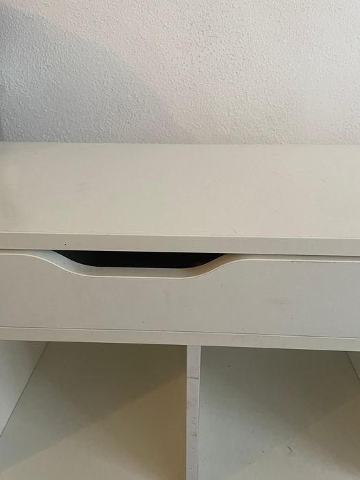 Consola Branca Ikea