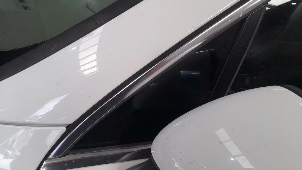 Vidro triangular frente esquerdo PORSCHE Cayenne (92A)