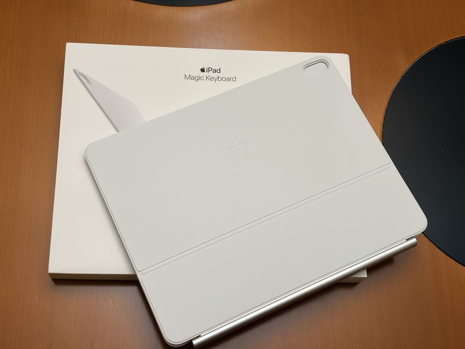 Apple Magic Keyboard para iPad Air de 13”