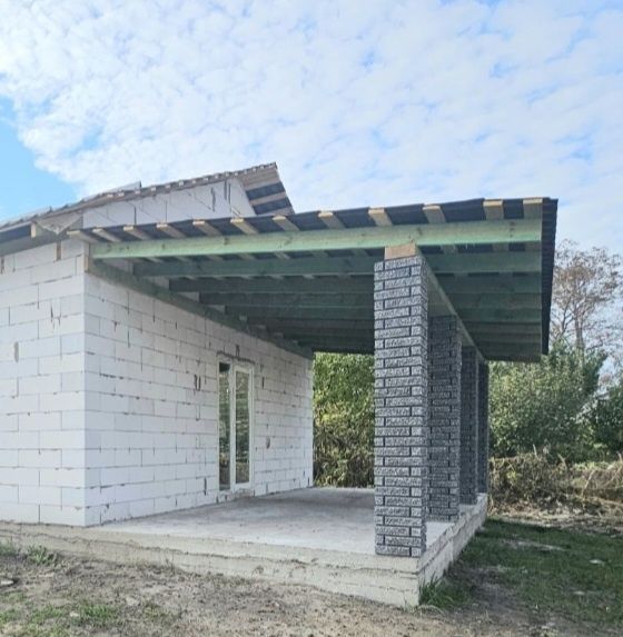 Будинок 100 кв.м. з ТЕРАССОЮ, ПРАВА частина міста .