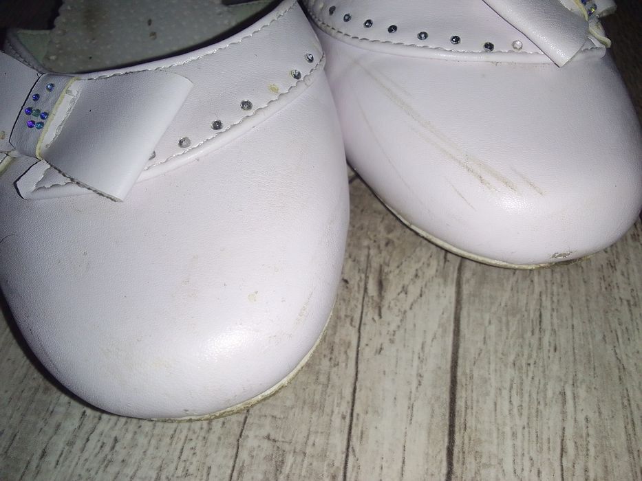 Buty komunijne r. 35