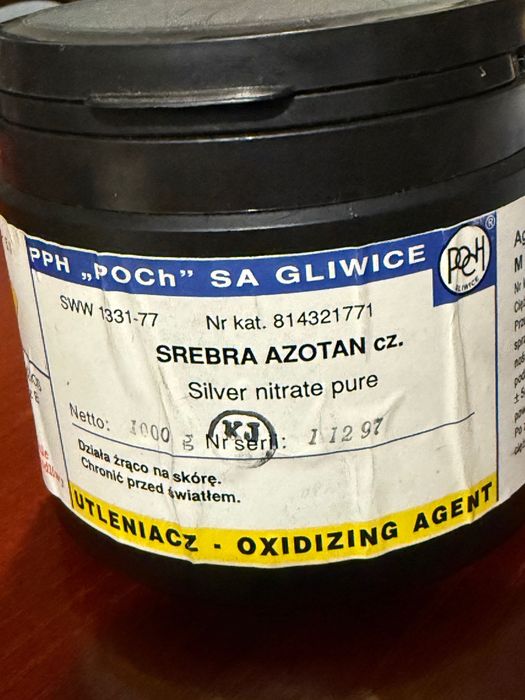 Azotan srebra , czysty, 1000 gr w oryginalnym opakowaniu.