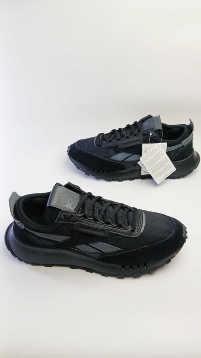 Оригінальні кросівки унісекс reebok classic legacy чорний