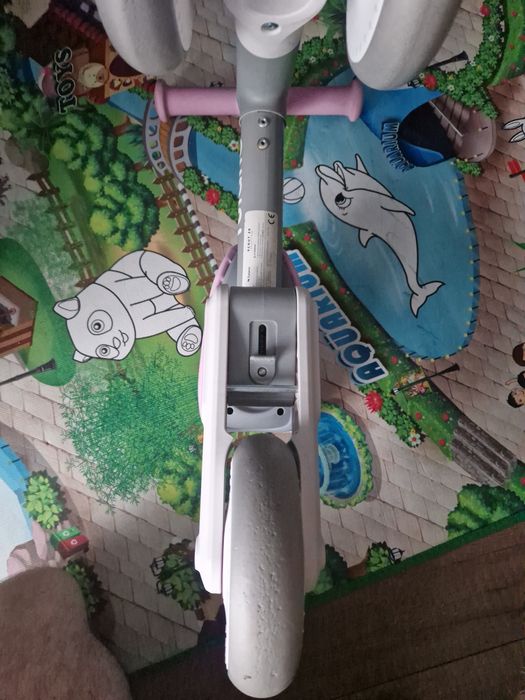 Rower biegowy prawie nowy,skladany