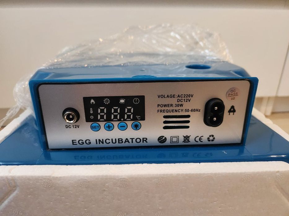 Инкубатор 12v 220v