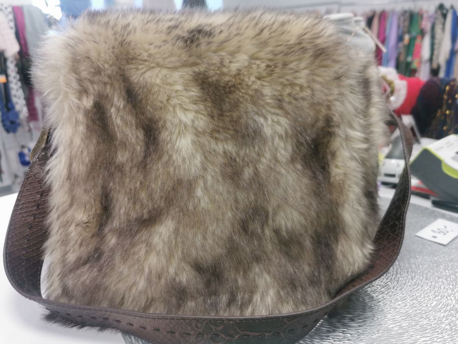 Torebka Dents 1777 futerko, skóra. Uzywana