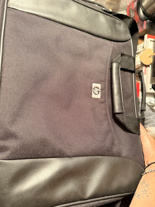 Vendo mala pc HP427551205937664001