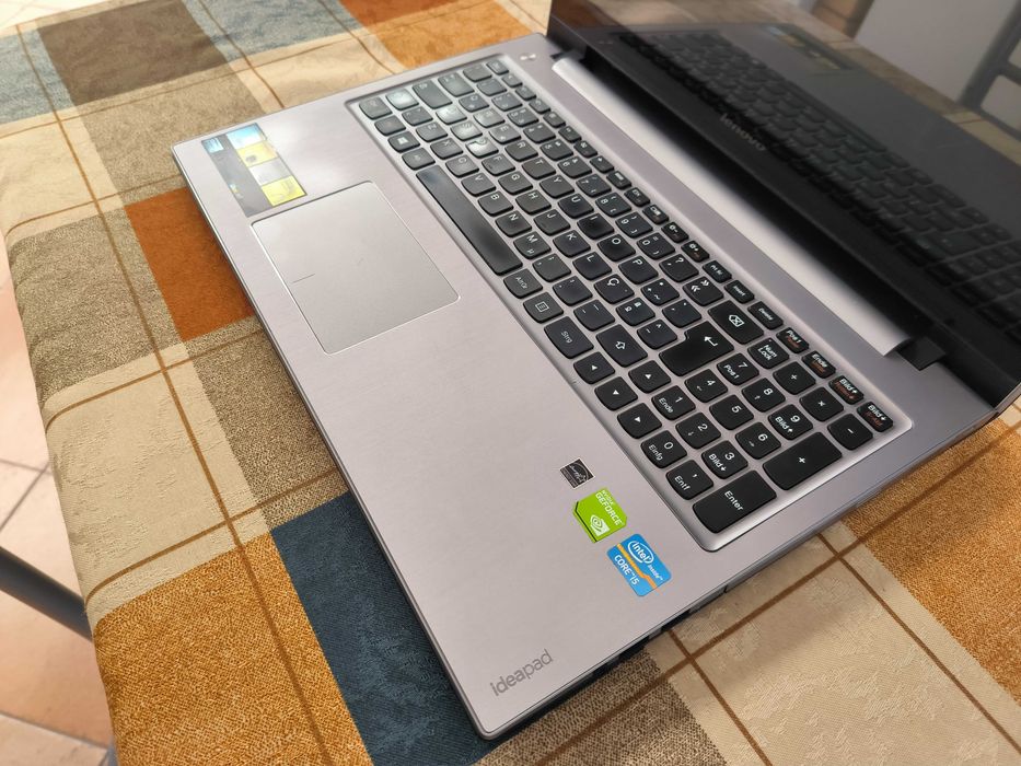Lenovo Ideapad Z500 Touch - i5