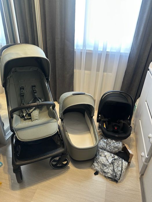 Коляска дитяча 3 в 1