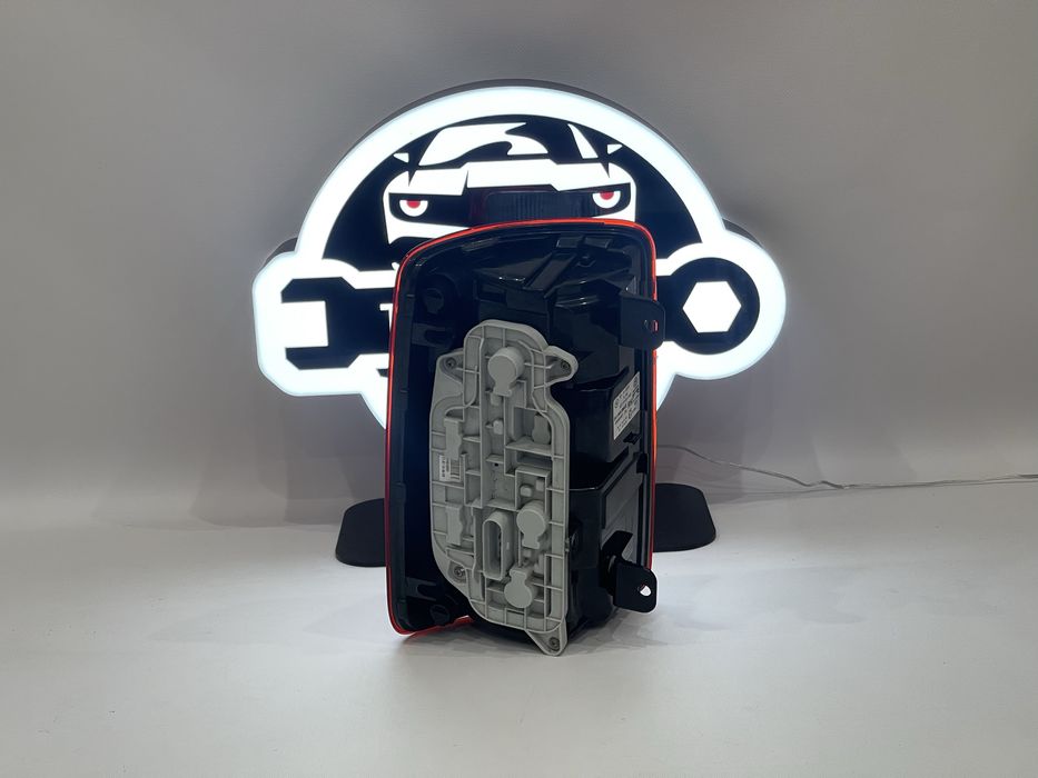 Volkswagen Caddy фонарь фара стоп ліхтар в наявності задня оптика 2K1945096AB