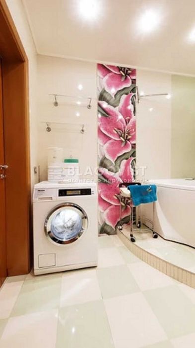 Машинобудівна 21, М Шулявська 3 кім, 90м, 165000$