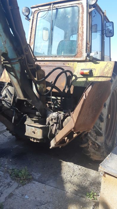 Екскаватор ЕО-2621В-2 продаю