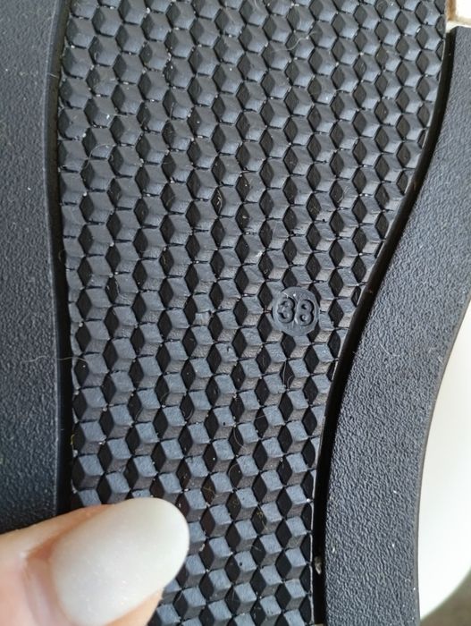 Стильные ботинки. Натуральная кожа 38 р.