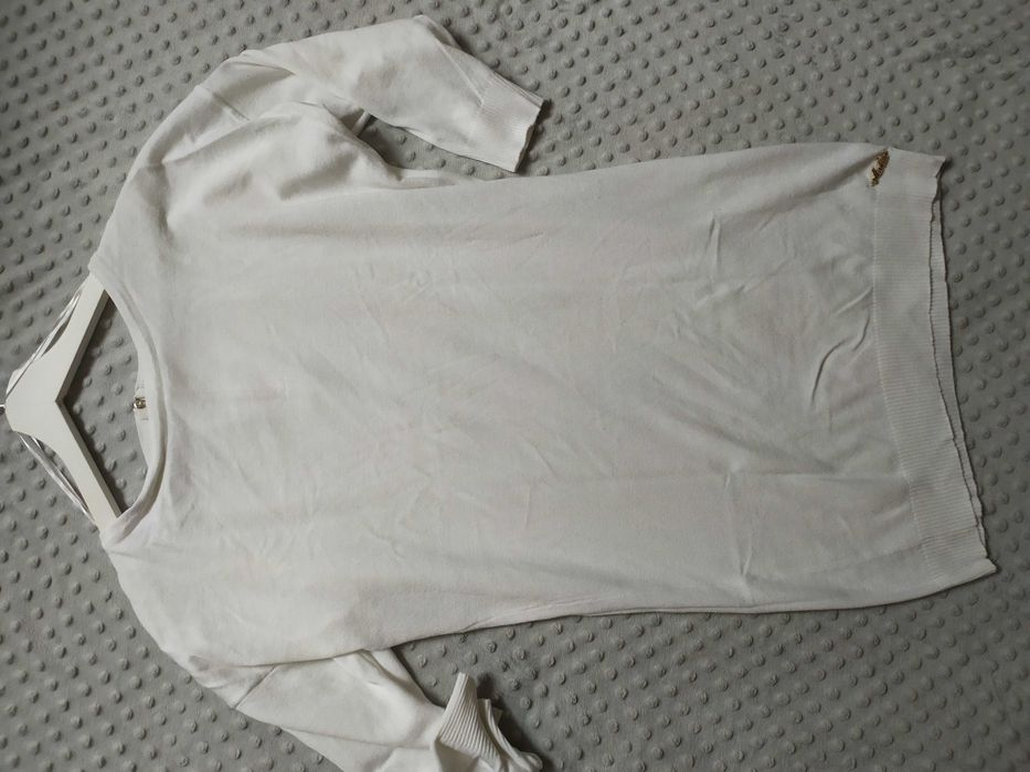 Biały długi sweterek damski Mohito Basic M sukienka