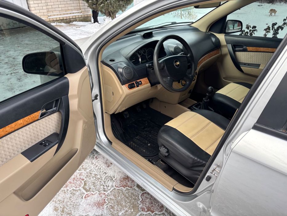 Chevrolet Aveo LT 2009 год