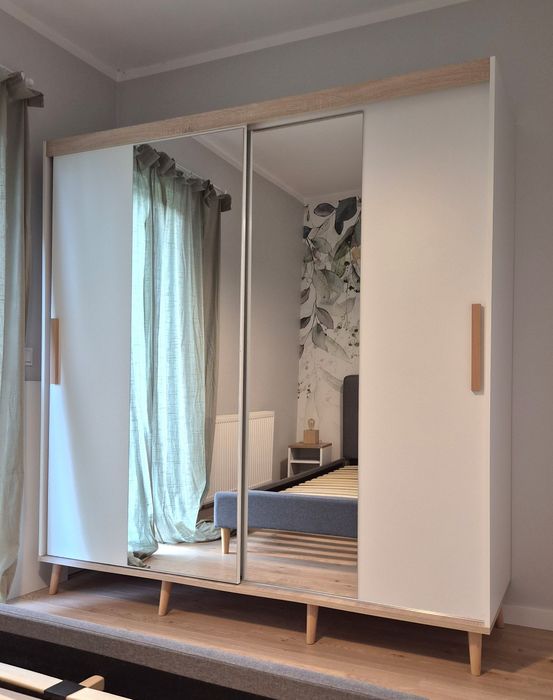 Szafa z lustrem szer. 200 cm,  styl skandynawski