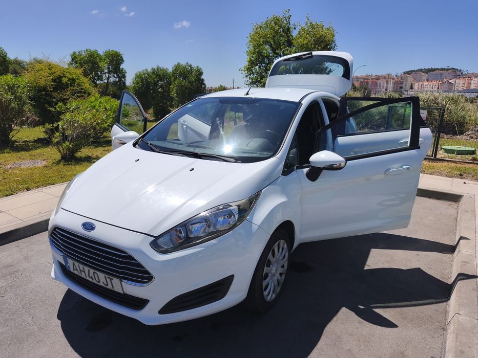 Ford Fiesta 1.5 TDCi Trend 2016 • Distribuição Mudada • 2 Chaves