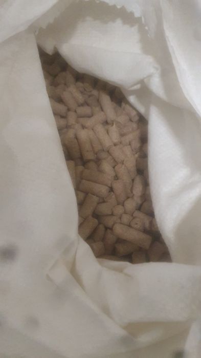 Zanęta wędkarska w postaci peletu z otrębów zbożowych 25kg