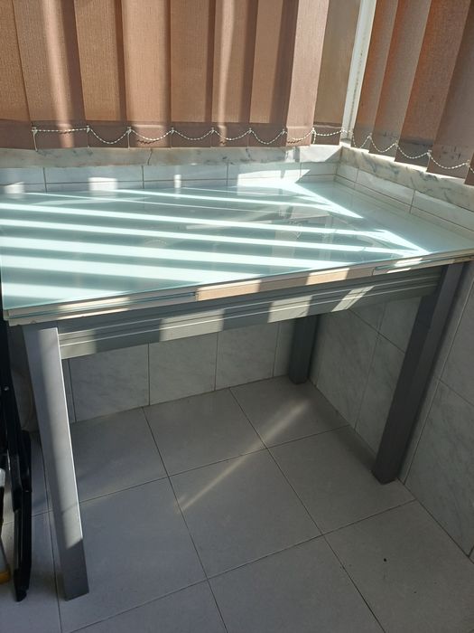 Mesa extensivel de vídro