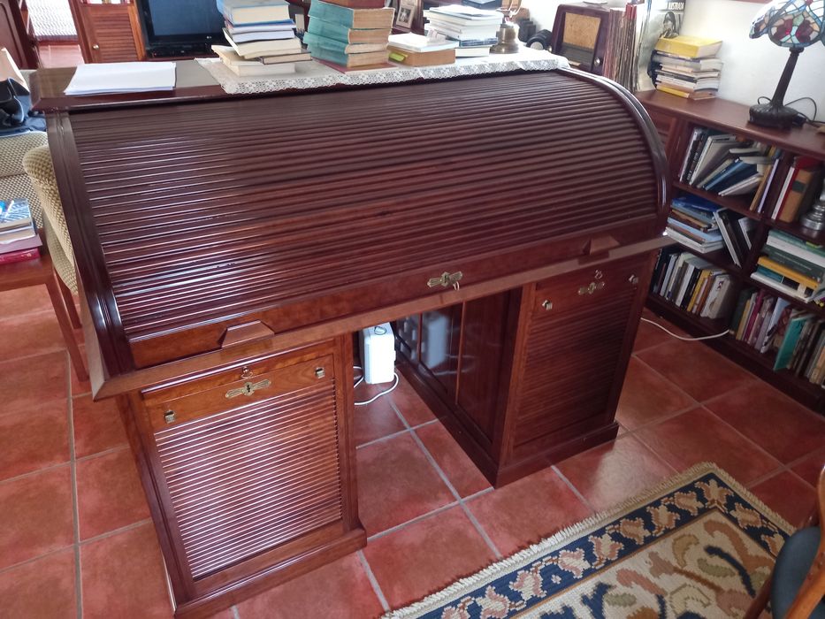 Secretária antiga/vintage de persiana