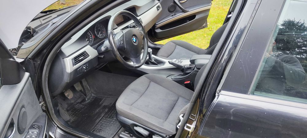 BMW 3  320i benzyna, 2006 r