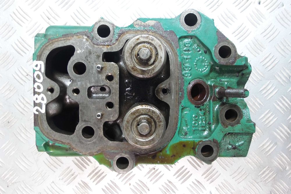 Głowica do silnika Volvo TD1210G. Cylinder head Volvo TD1210G