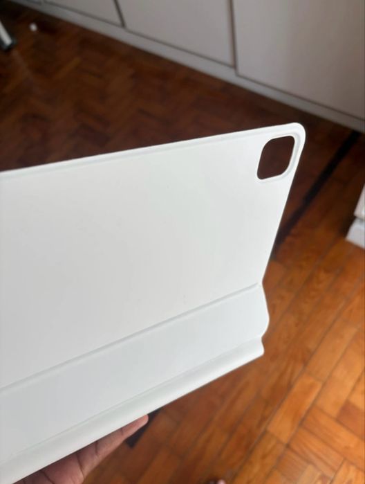 Keyboard + Magnetic Cover for iPad Air 5 10.9 (2022), White64298094340226122