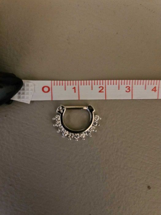 piercing kolczyk sutek zatrzask klips cyrkonie kryształki