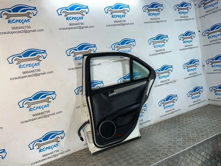 Porta Traseira Tras Direita Mercedes Benz Class C W204 Sedan Carro