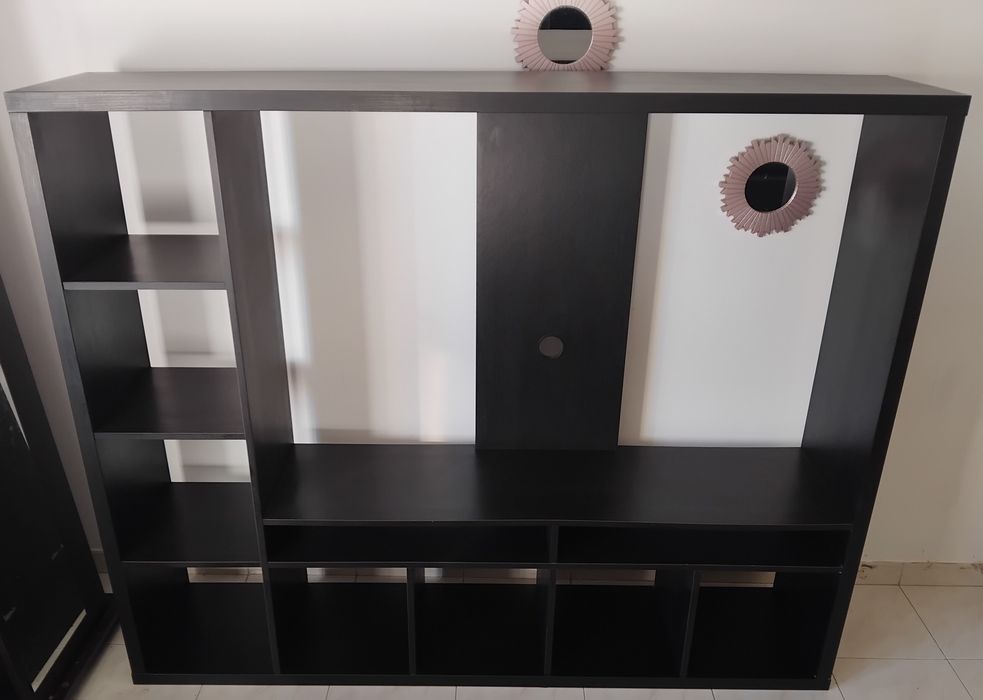 Estante e mesa de centro