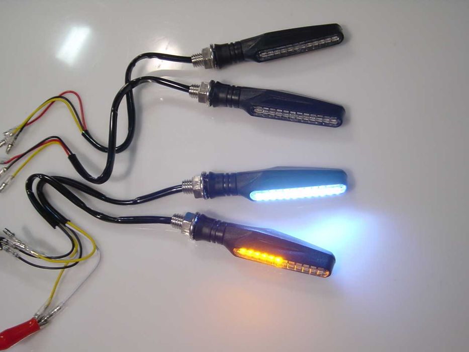 Piscas LED com DRL e Stop para mota