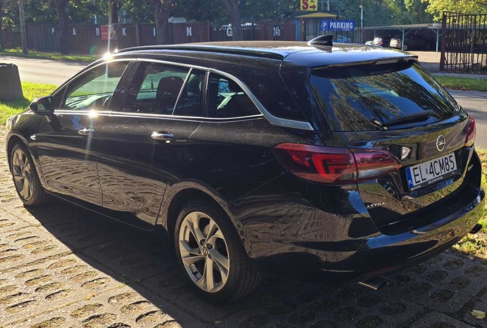 Opel astra k 1.6 turbo 200km salon Polska