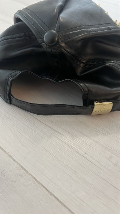 Кепка Guess чорна