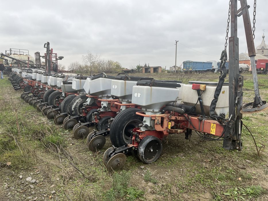 Сівалки точно висіву Massey Ferguson MF 555, 12R 2007р