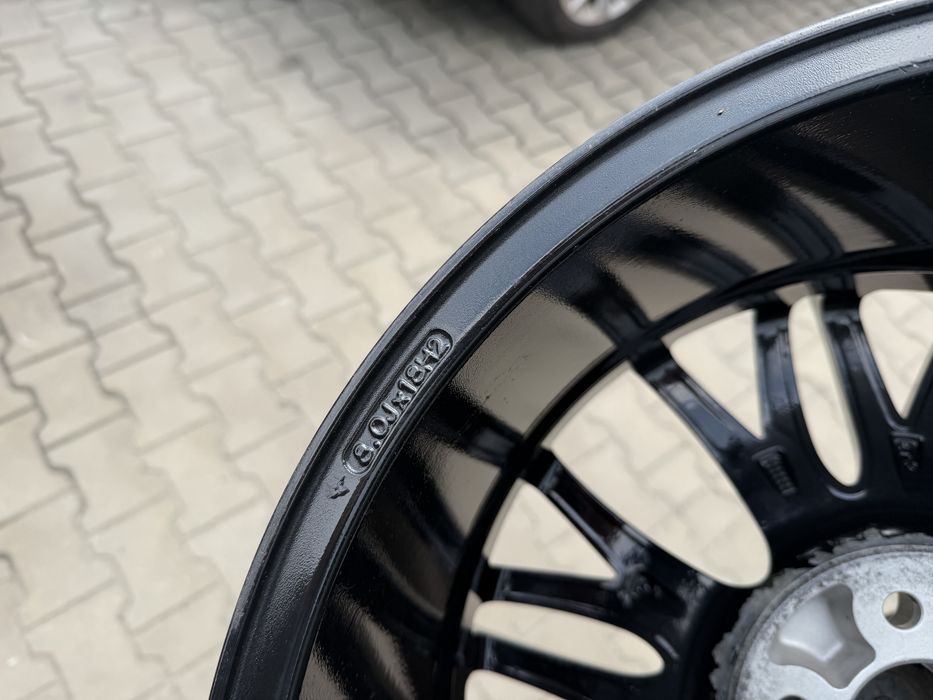 Диски універсальні 5/112 R18 8J ET45 стан нових комплект