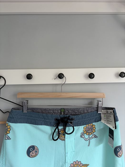Volcom Stoneys Kooks 32 boardshorty kąpielowe surfing NOWE z metką Hemp 4-Way Stretch
