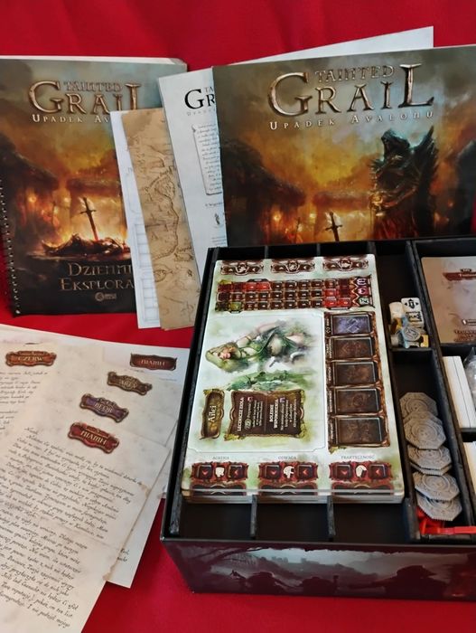 Tainted Grail Upadek Avalonu + postać Niamh