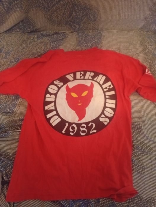 Diabos vermelhos
