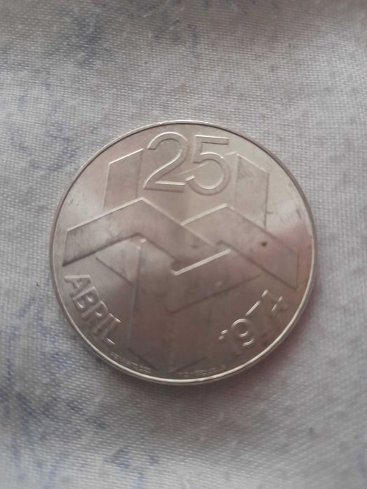 Moeda de Prata de 250 Escudos - Comemorativa 25 de abril 1974