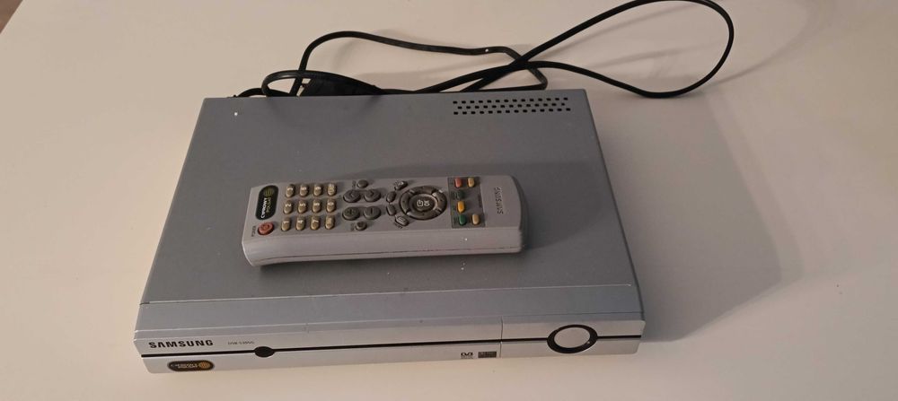 Dekoder Samsung Cyfrowego Polsatu DSB-S305G wraz z pilotem